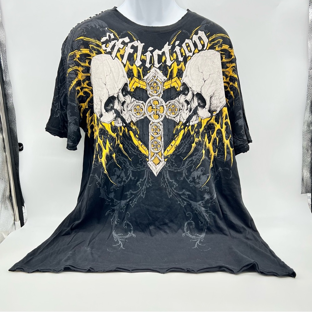 Affliction Black and Yellow Short Sleeve Tee w/Bold Graphic Skulls Design-SZ 3XL